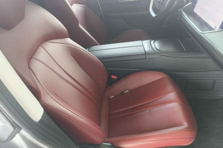 Used XPeng P7 2022 670N+ Right Front Seat