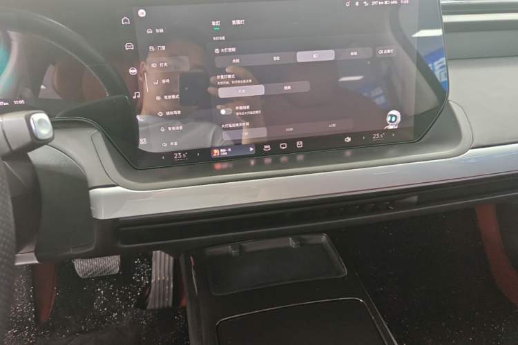 Used XPeng P7 2022 670N+ Audio And AC Panel