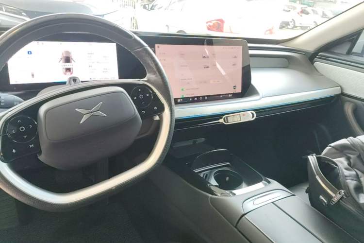 Used XPeng P7 2022 480E+ Center Console