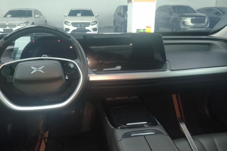 Used XPeng P7 2022 670N+ Center Console