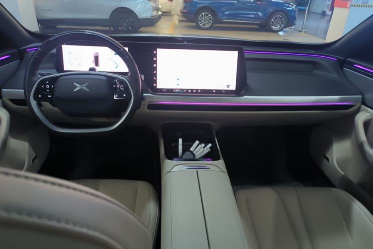 Used XPeng P7 2022 625E Center Console