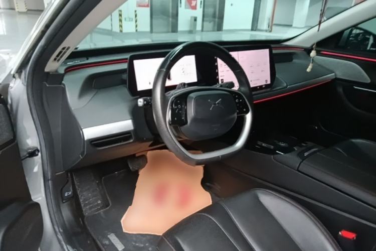 Used XPeng P7 2022 586G Center Console