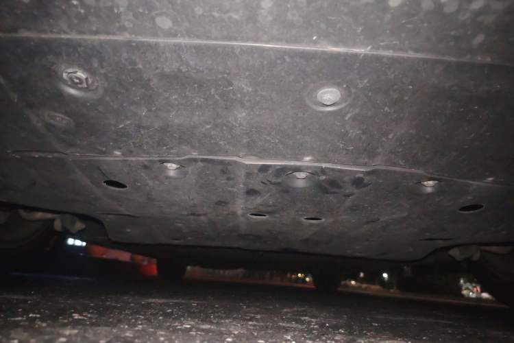 Used XPeng P7 2022 670N+ Chassis Front