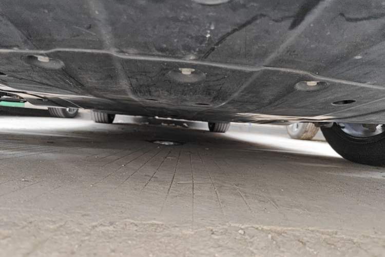 Used XPeng P7 2022 670E+ Chassis Front