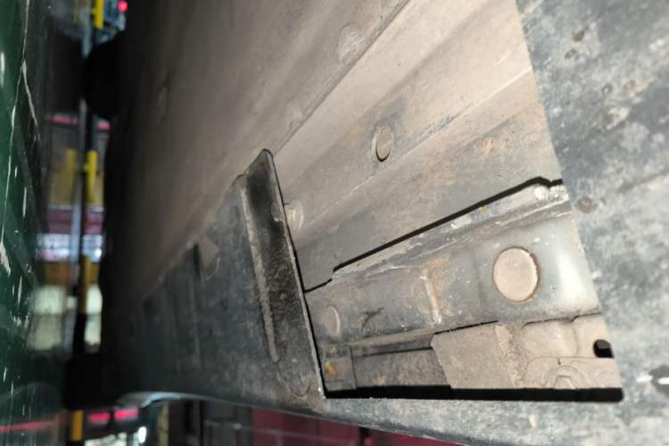 Used XPeng P7 2022 480E Chassis Front Left