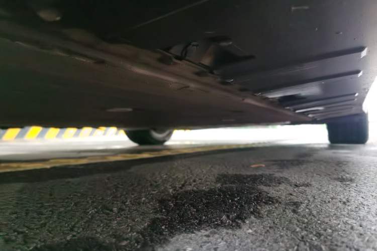 Used XPeng P7 2022 480E Chassis Front Left