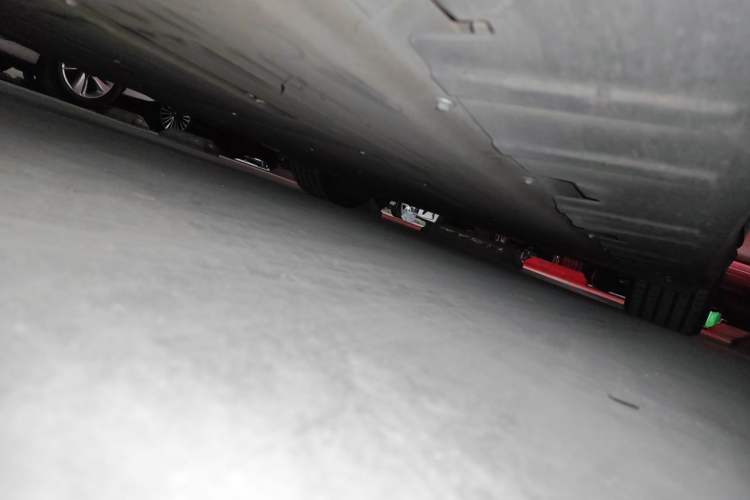 Used XPeng P7 2022 480N+ Chassis Front Left