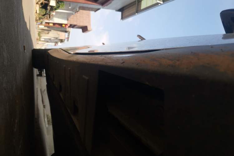 Used XPeng P7 2022 670E+ Chassis Front Right