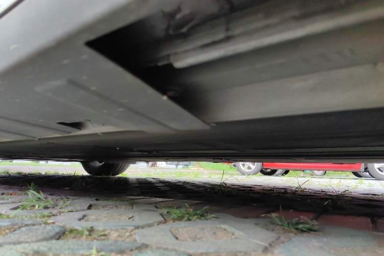 Used XPeng P7 2022 670N+ Chassis Front Right