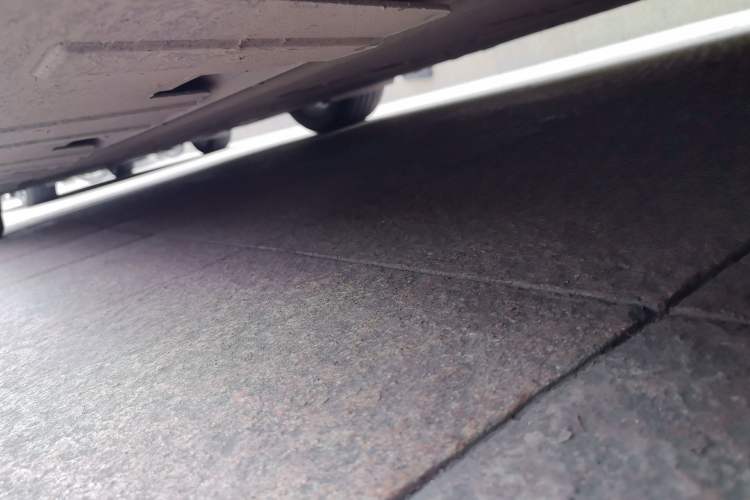Used XPeng P7 2022 625E Chassis Front Right