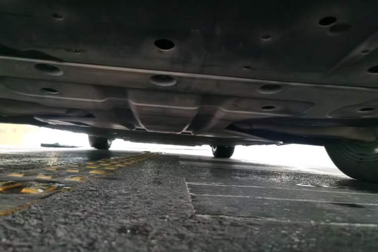 Used XPeng P7 2022 480E Chassis Rear