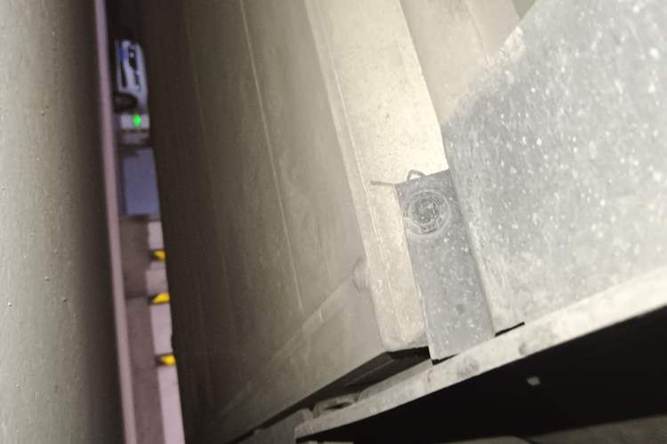 Used XPeng P7 2022 586G Chassis Rear Left
