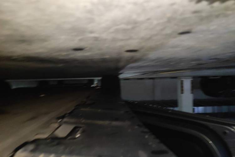 Used XPeng P7 2022 480E Chassis Rear Left