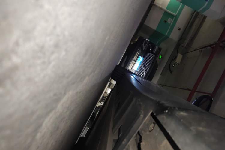 Used XPeng P7 2022 586G Chassis Rear Left