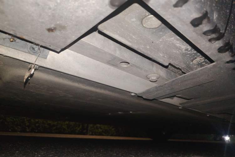 Used XPeng P7 2022 670N+ Chassis Rear Right