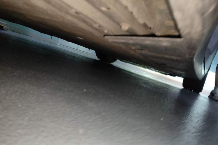 Used XPeng P7 2022 480E Chassis Rear Right
