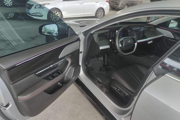 Used XPeng P7 2022 670N+ Driver Seat