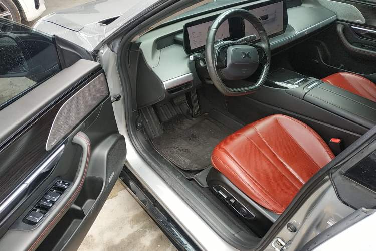 Used XPeng P7 2022 670N+ Driver Seat