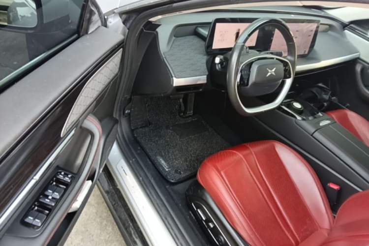 Used XPeng P7 2022 480E+ Driver Seat