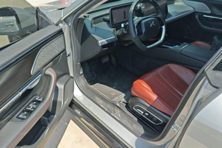 Used XPeng P7 2022 670N+ Driver Seat