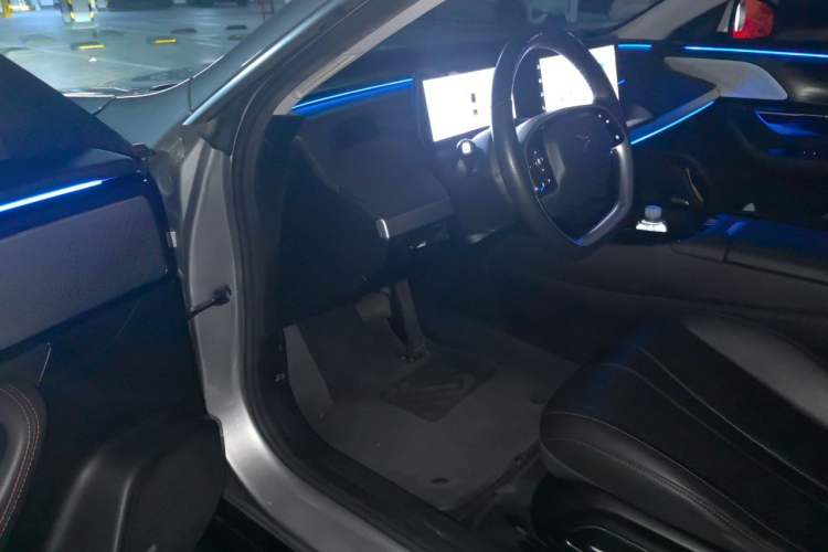 Used XPeng P7 2022 670N+ Driver Seat