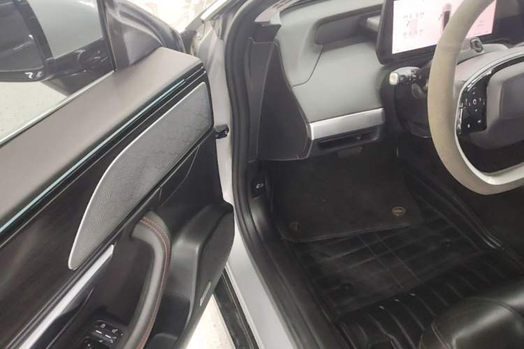 Used XPeng P7 2022 480N+ Driver Seat