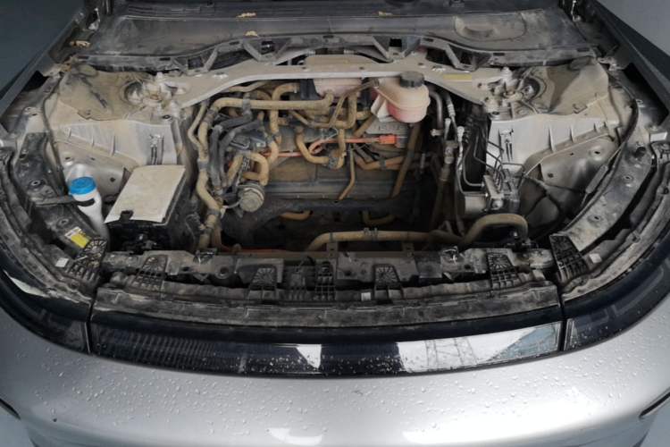 Used XPeng P7 2022 625E Engine Bay