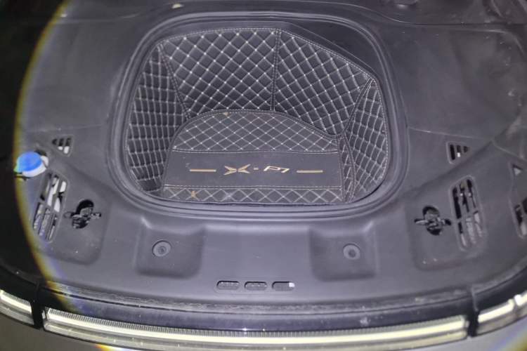 Used XPeng P7 2022 625E Engine Bay