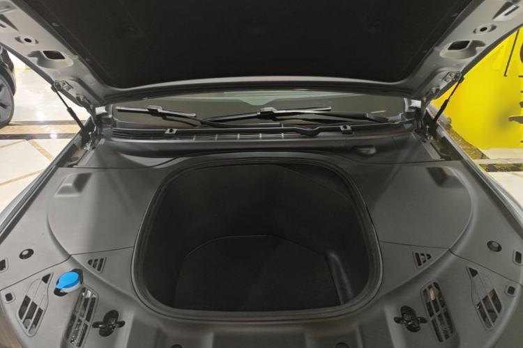 Used XPeng P7 2022 670N+ Engine Bay