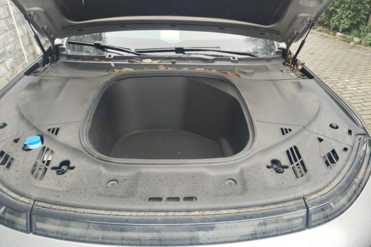 Used XPeng P7 2022 480N+ Engine Bay