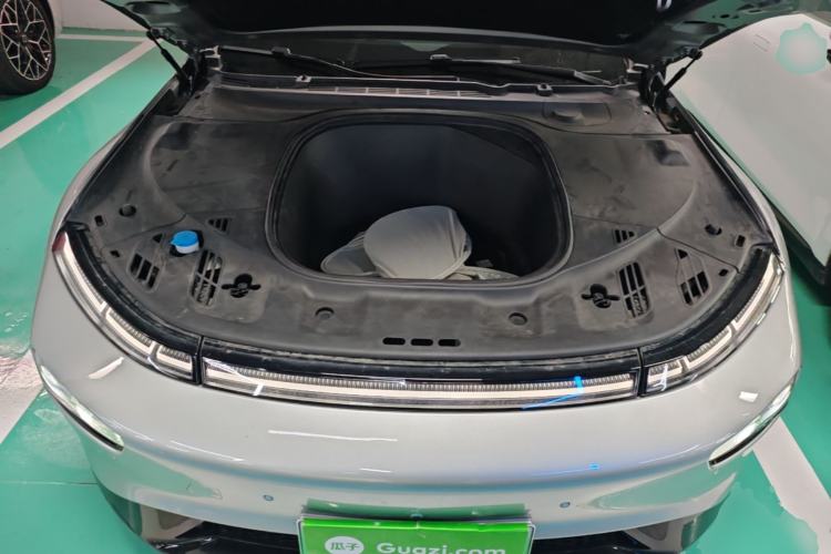 Used XPeng P7 2022 480E Engine Bay