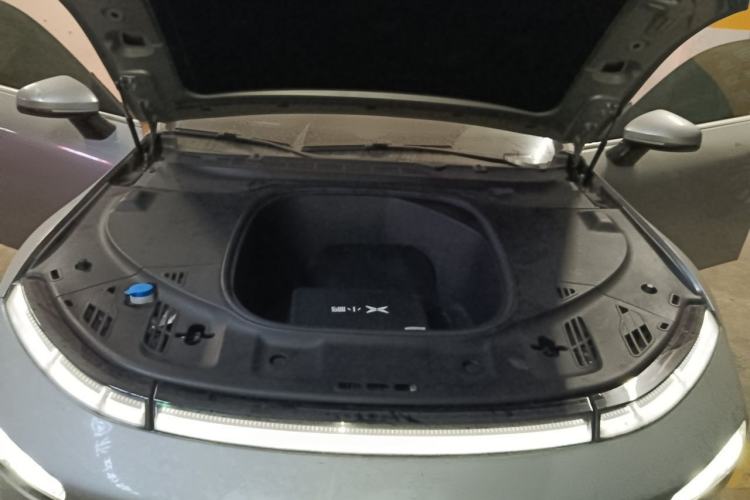 Used XPeng P7 2022 586G Engine Bay