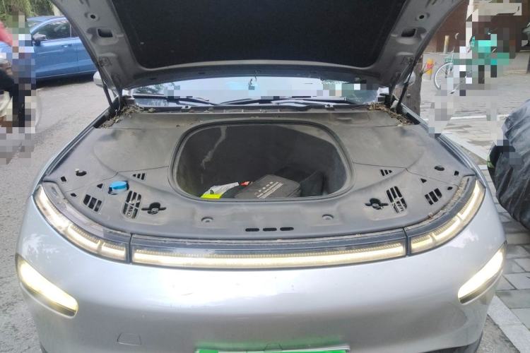 Used XPeng P7 2022 586G Engine Bay