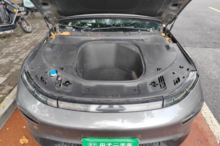 Used XPeng P7 2022 586G Engine Bay