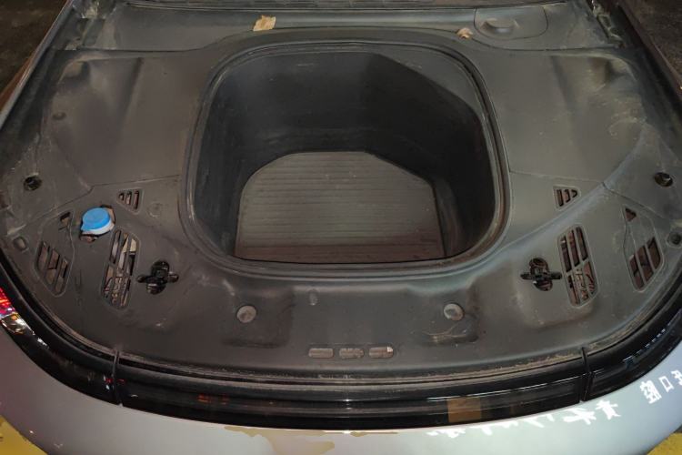 Used XPeng P7 2022 586G Engine Bay