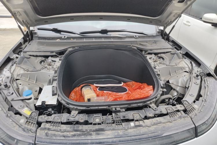 Used XPeng P7 2022 625E Engine Bay