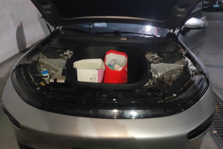 Used XPeng P7 2022 480E Engine Bay