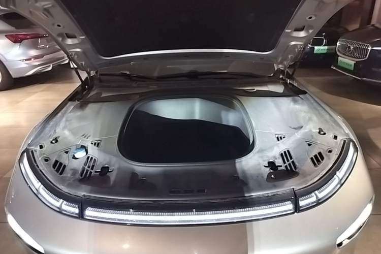 Used XPeng P7 2022 480G+ Engine Bay