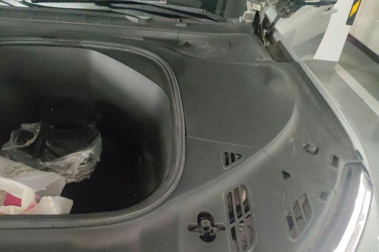 Used XPeng P7 2022 625E Engine Bay Left