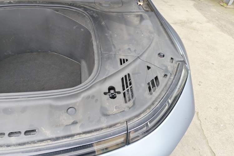 Used XPeng P7 2022 670N+ Engine Bay Left