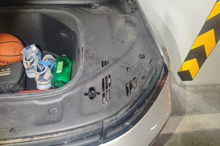 Used XPeng P7 2022 480E Engine Bay Left