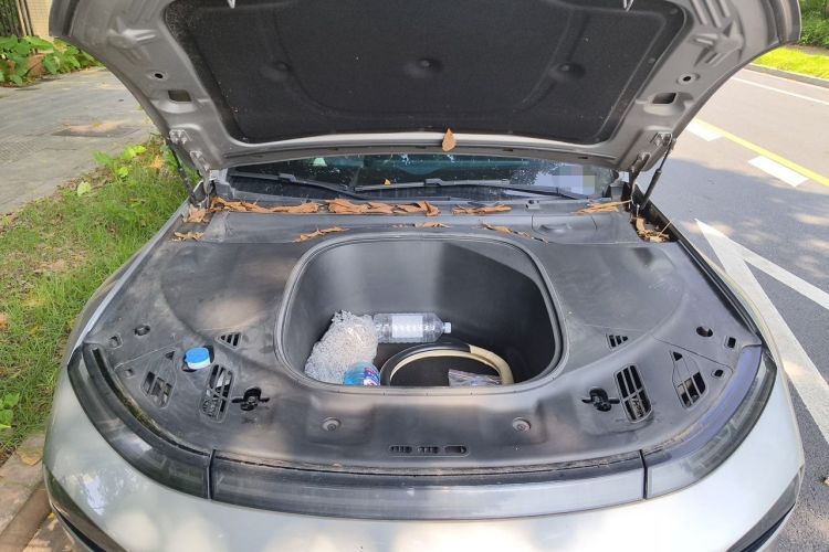 Used XPeng P7 2022 625E Engine Bay