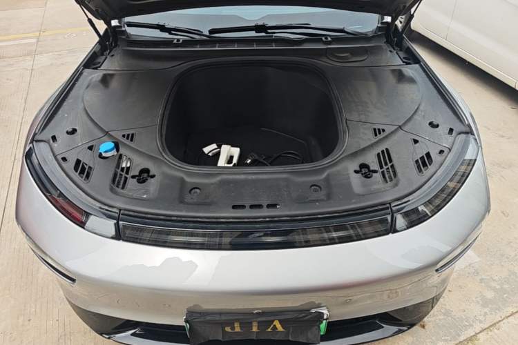 Used XPeng P7 2022 480E Engine Bay