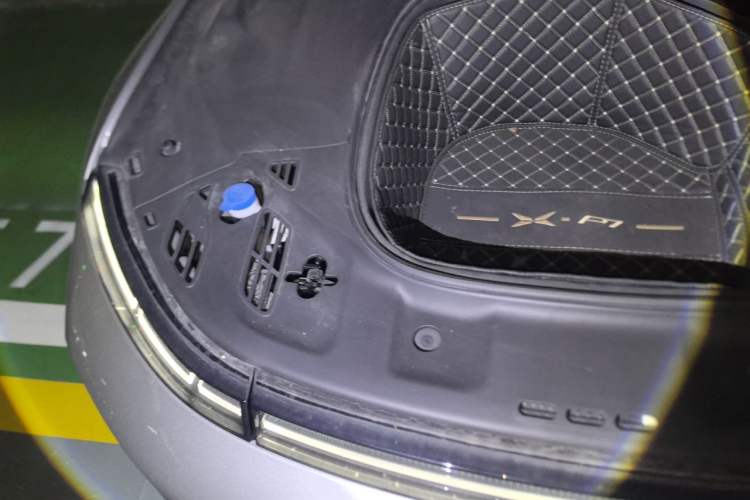 Used XPeng P7 2022 625E Engine Bay Right