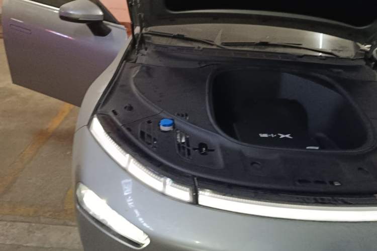 Used XPeng P7 2022 586G Engine Bay Right