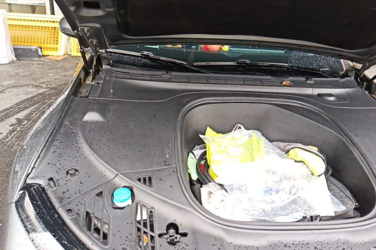 Used XPeng P7 2022 586G Engine Bay Right