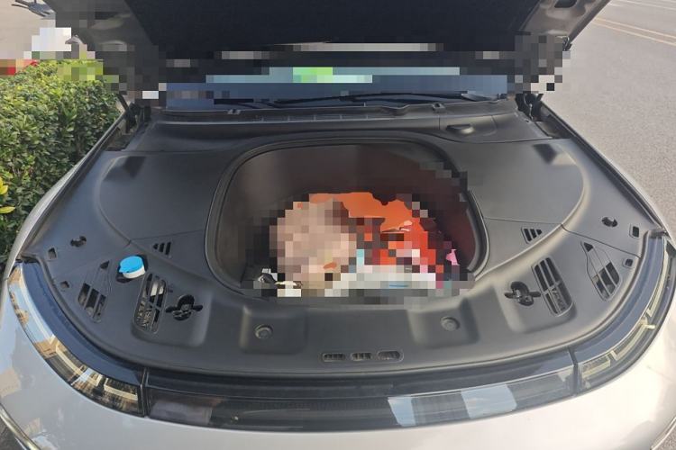 Used XPeng P7 2022 480E Engine Bay