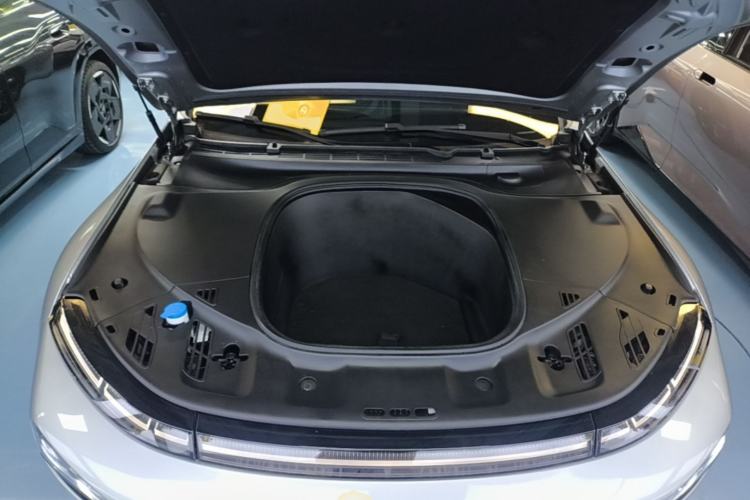 Used XPeng P7 2022 480G Engine Bay