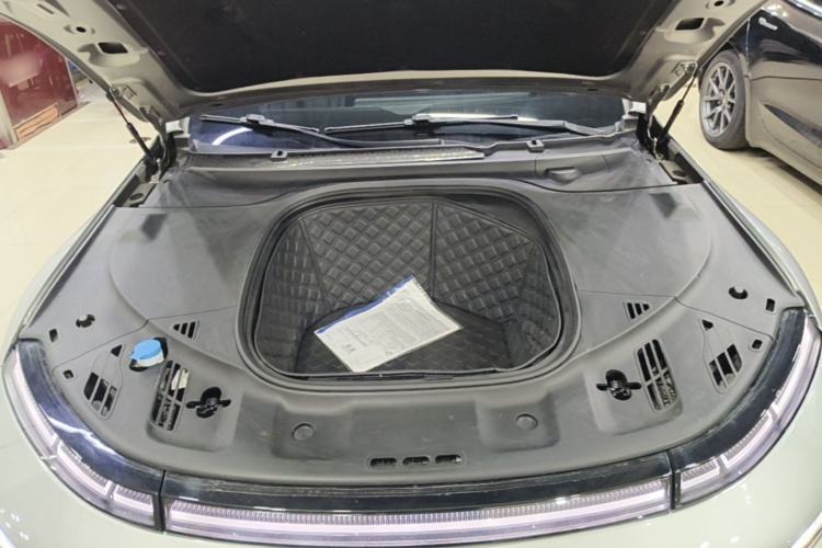 Used XPeng P7 2022 625E Engine Bay