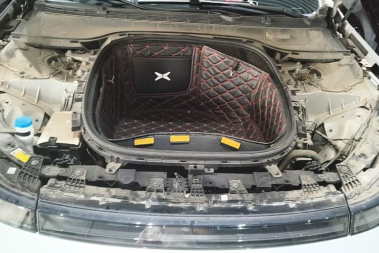 Used XPeng P7 2022 586G Engine Bay